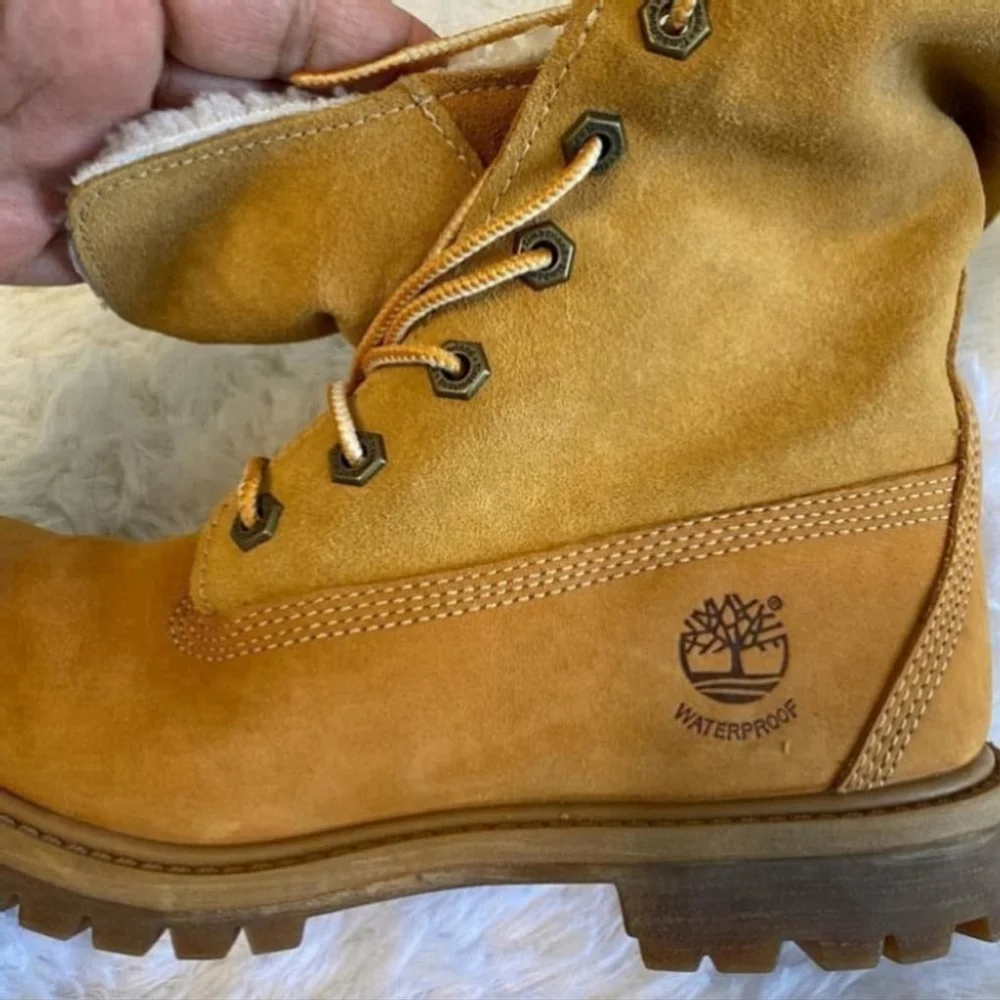 TIMBERLAND workboot fur lined fold down waterproof ankle size 6 1/2
